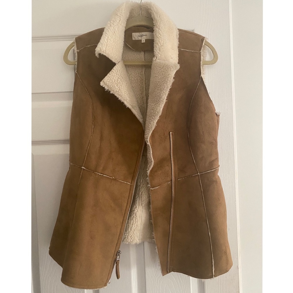 Never worn Sherpa vest
